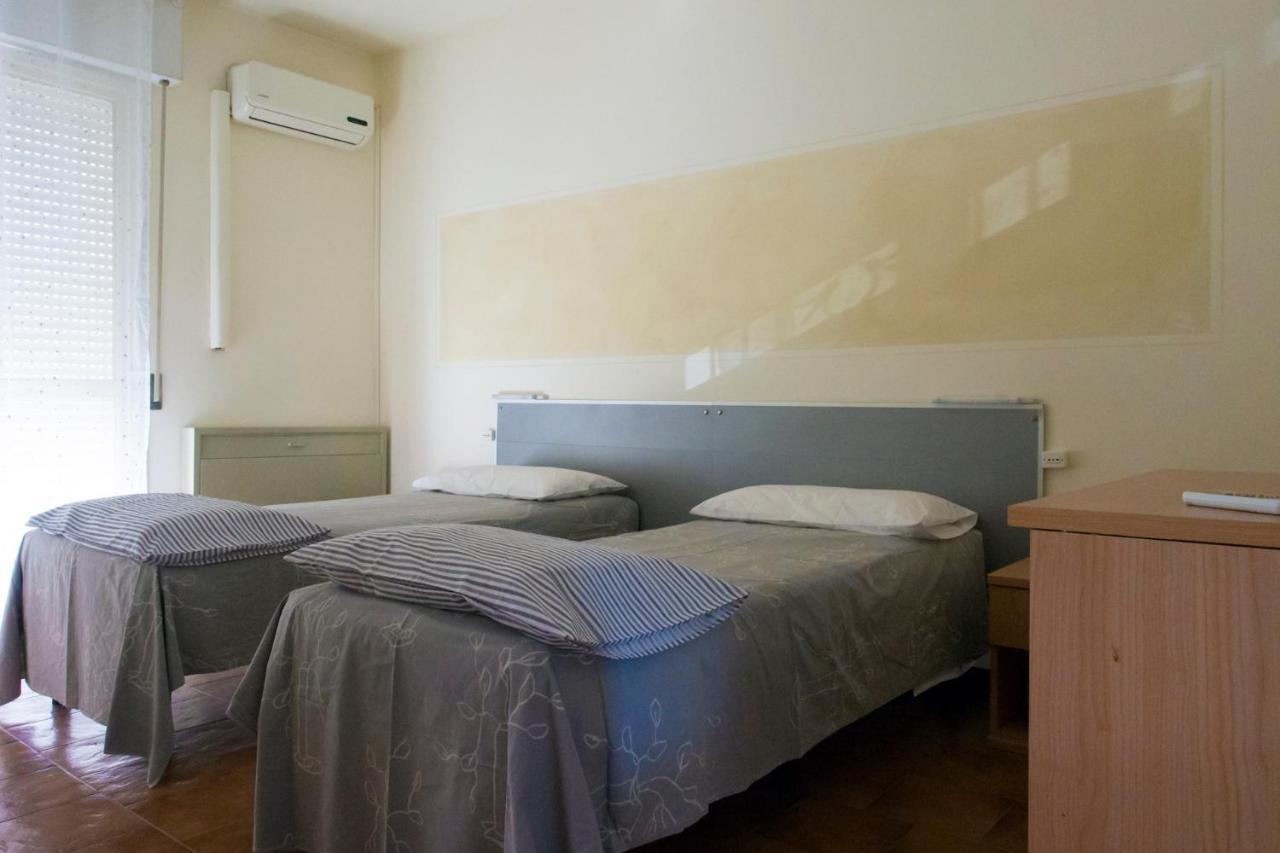 Hotel La Vela Castelnuovo Rangone Eksteriør billede
